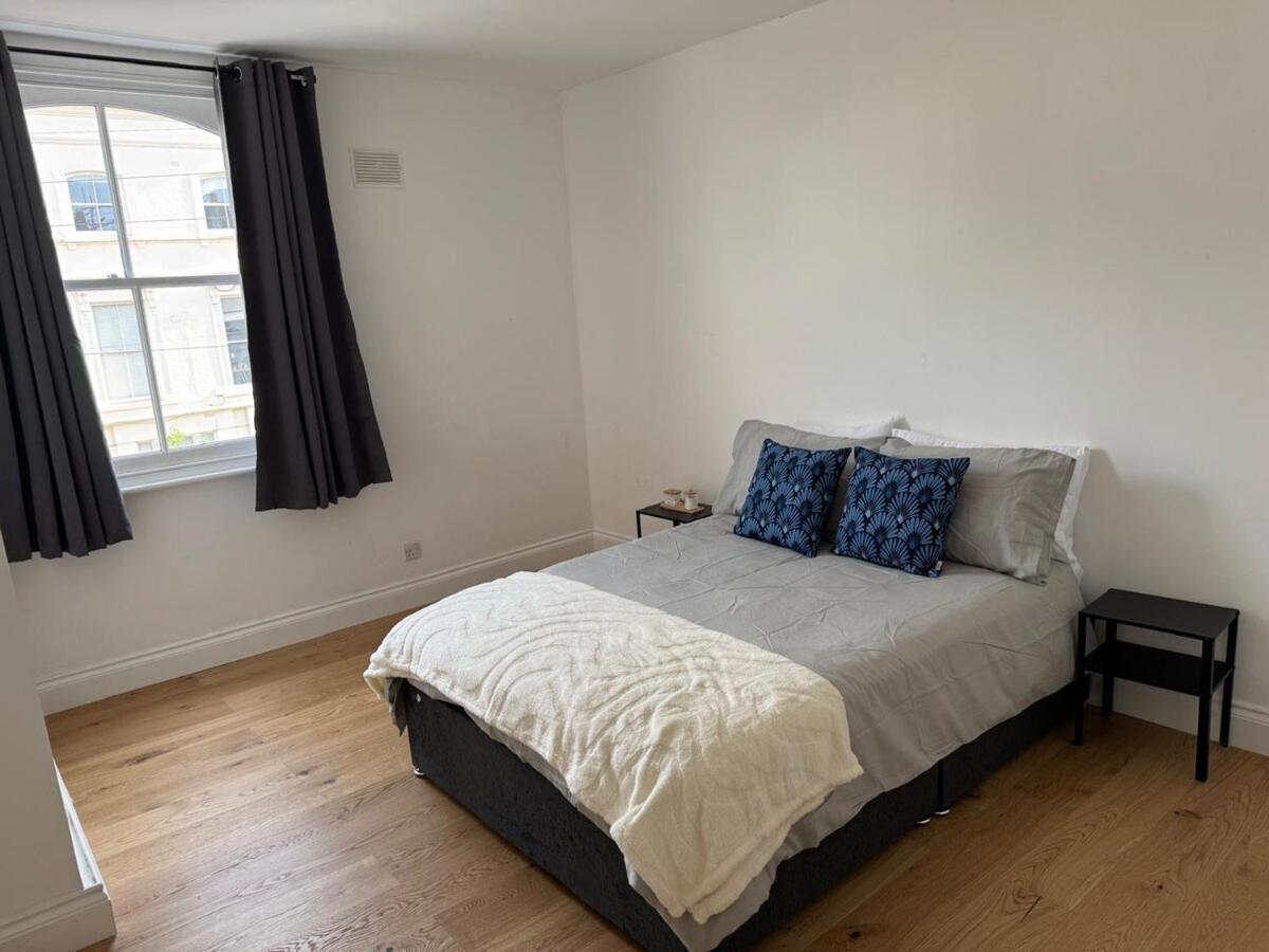 One Bed Flat In Clapham Juction Apartment *